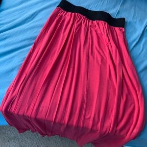 pink skirt